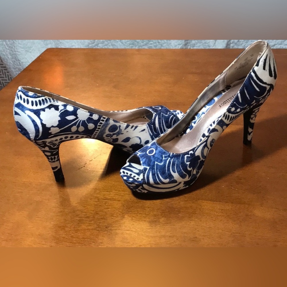 Blue and white floral fabric shoes
